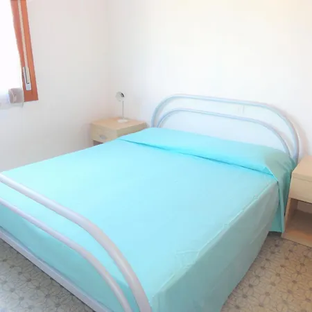 Colorful Flat In A With Garden Apartamento Bibione