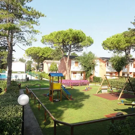 Colorful Flat In A With Garden *