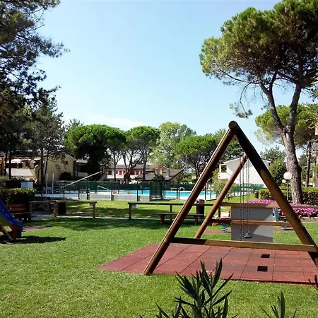 Colorful Flat In A With Garden
